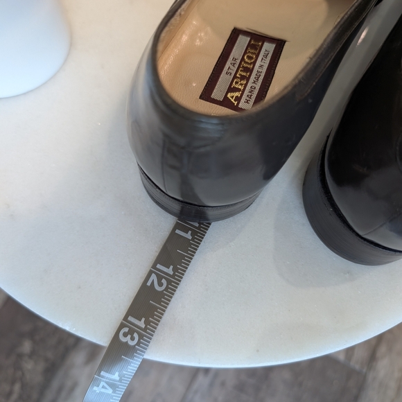 Star Artioli Hand Made Italian Leather Slip-On Loafers with Minimalist Design - Picture 7 of 8